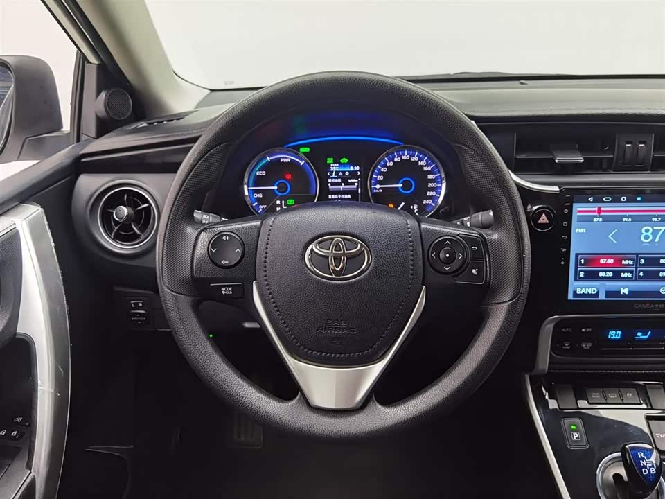 Toyota Corolla dual engine E+ Toyota Corolla dual engine E+