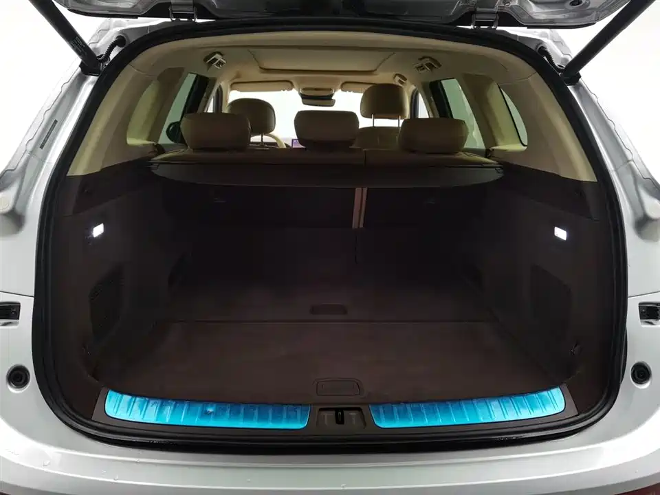 AITO Ask the world M7