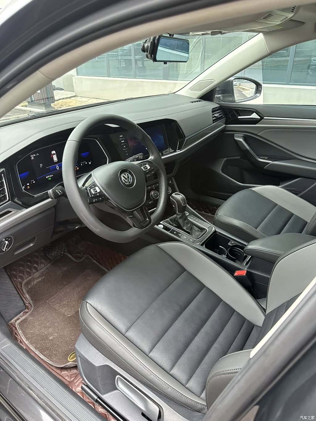 Volkswagen Sagitar, 2022 3