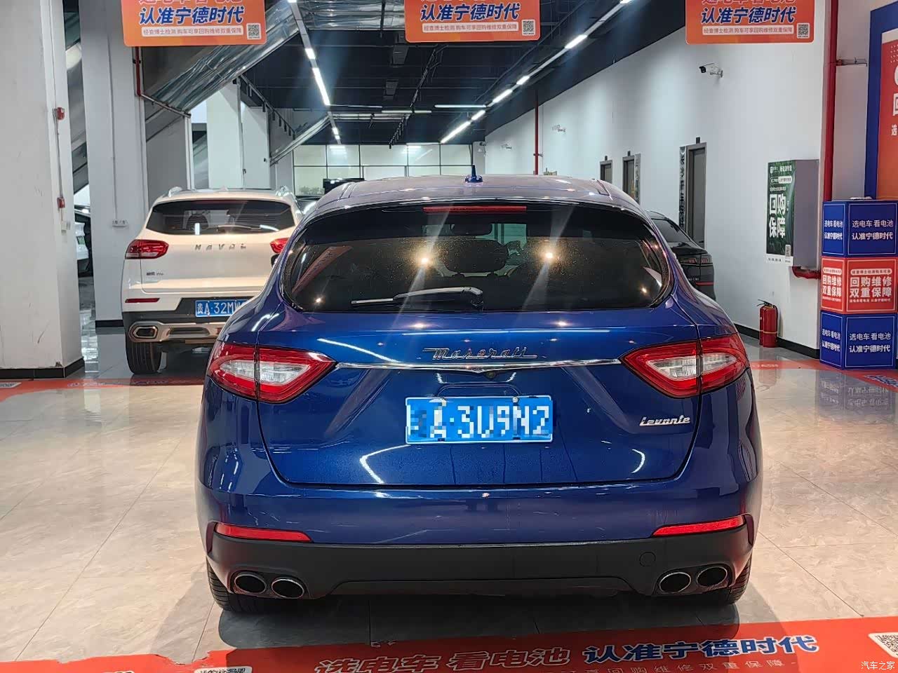 Maserati Levante, 2017 все фото
