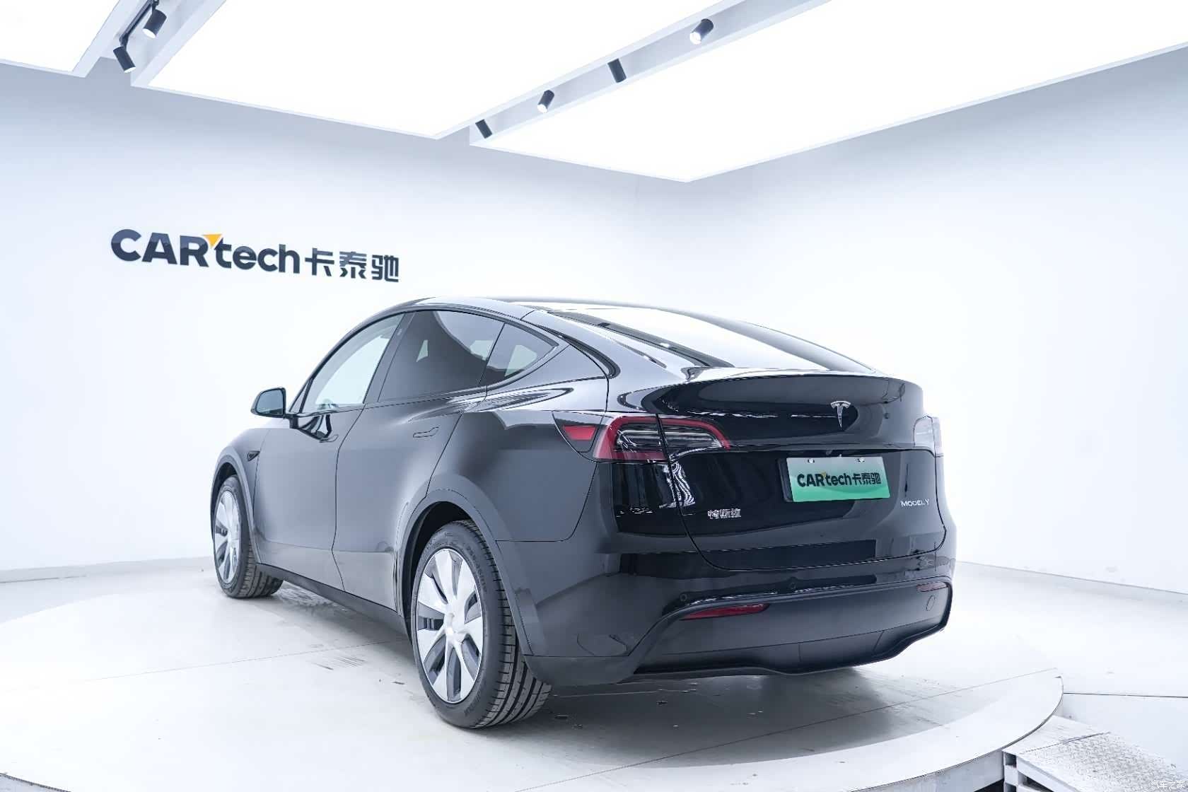 Tesla Model Y, 2022 12