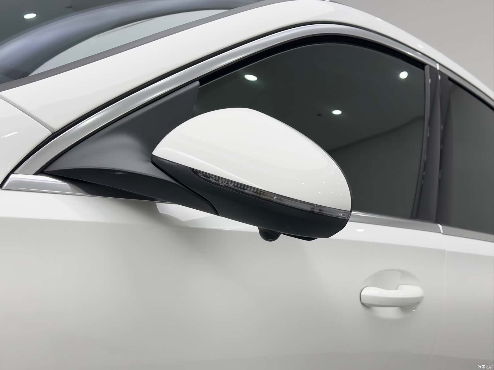 Mercedes-Benz C-Class, 2023 11