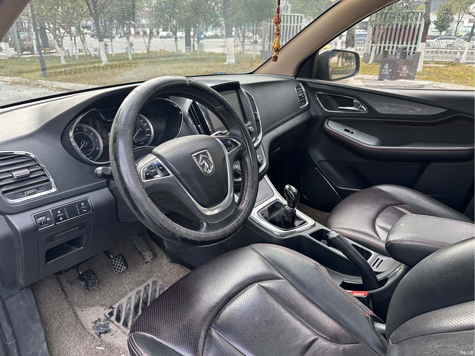 Wuling 560, 2016 14