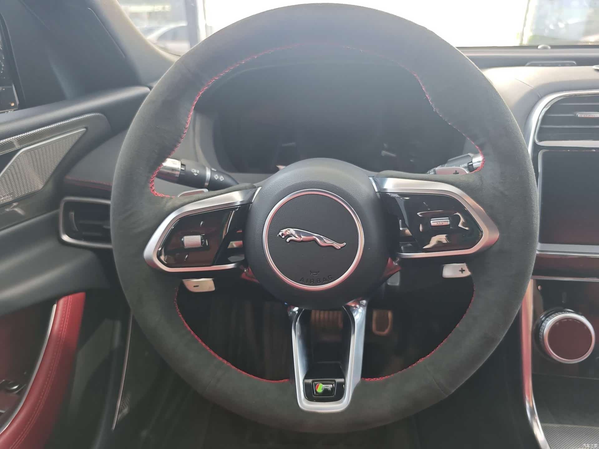 Land Rover XEL, 2021 12