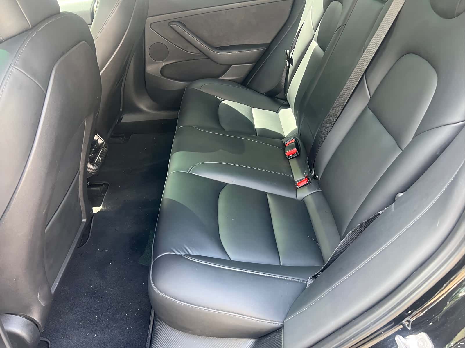 Tesla Model 3, 2022 6