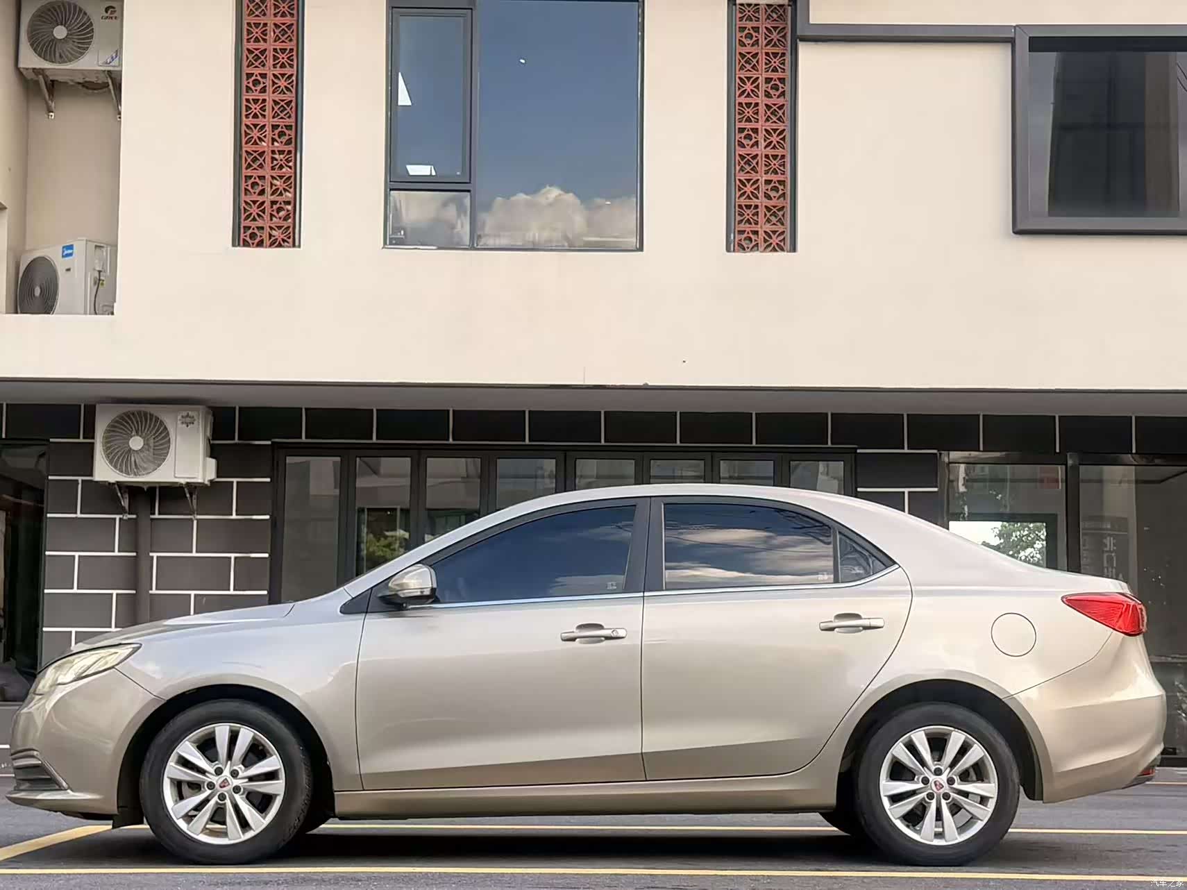 Roewe 360, 2017 7
