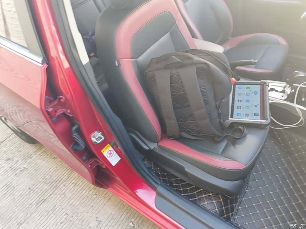 Changan Eado, 2015 25
