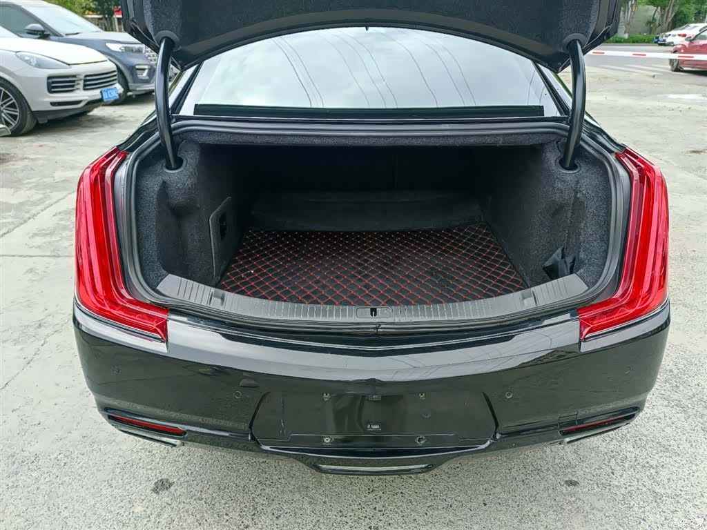 Cadillac XTS, 2018 17