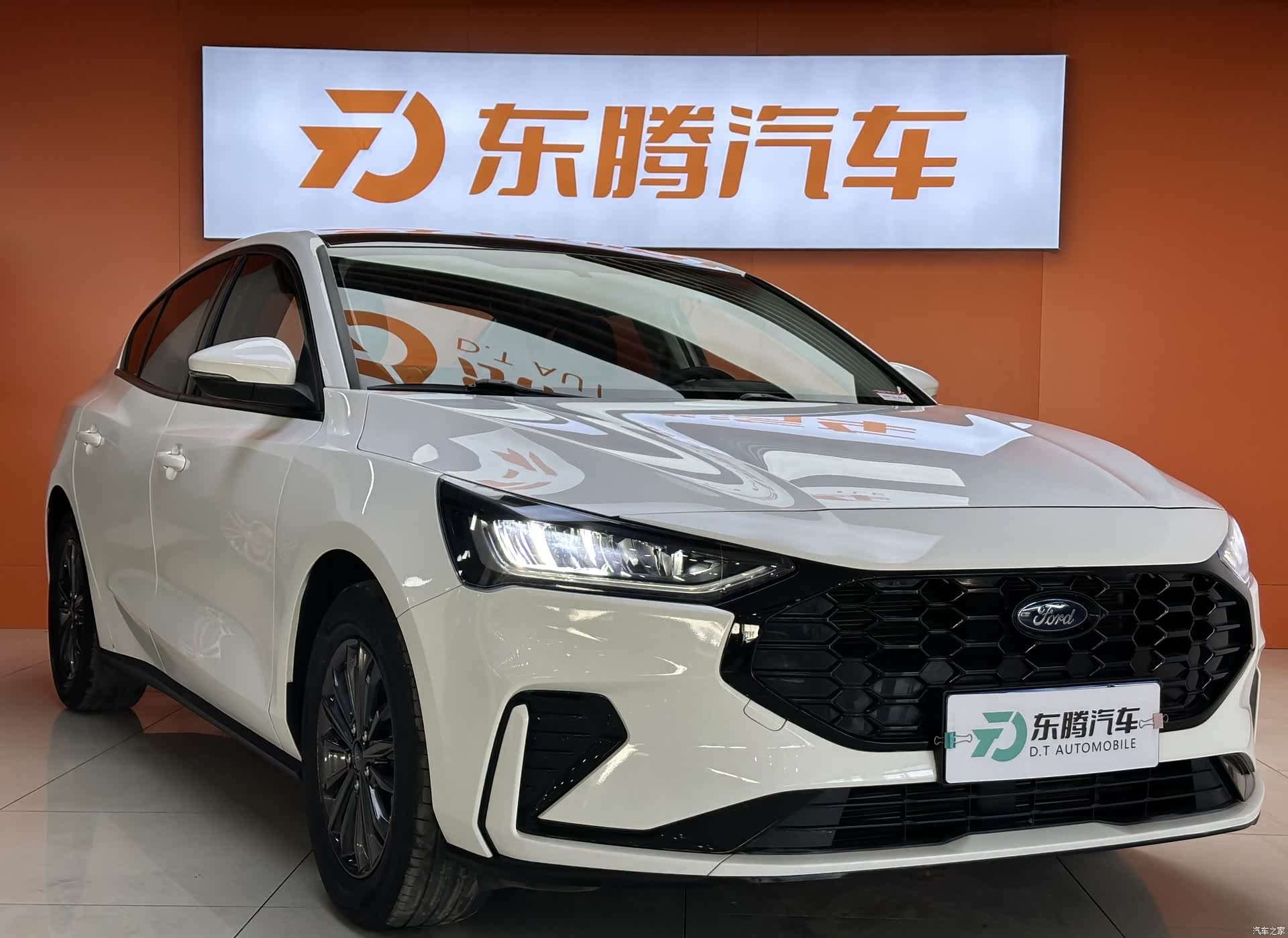 Ford Focus, 2023 3