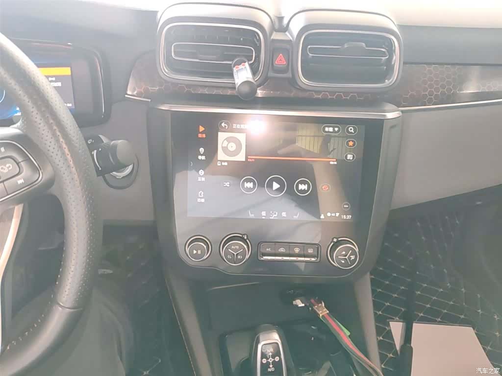 Lynk & Co 01, 2019 13