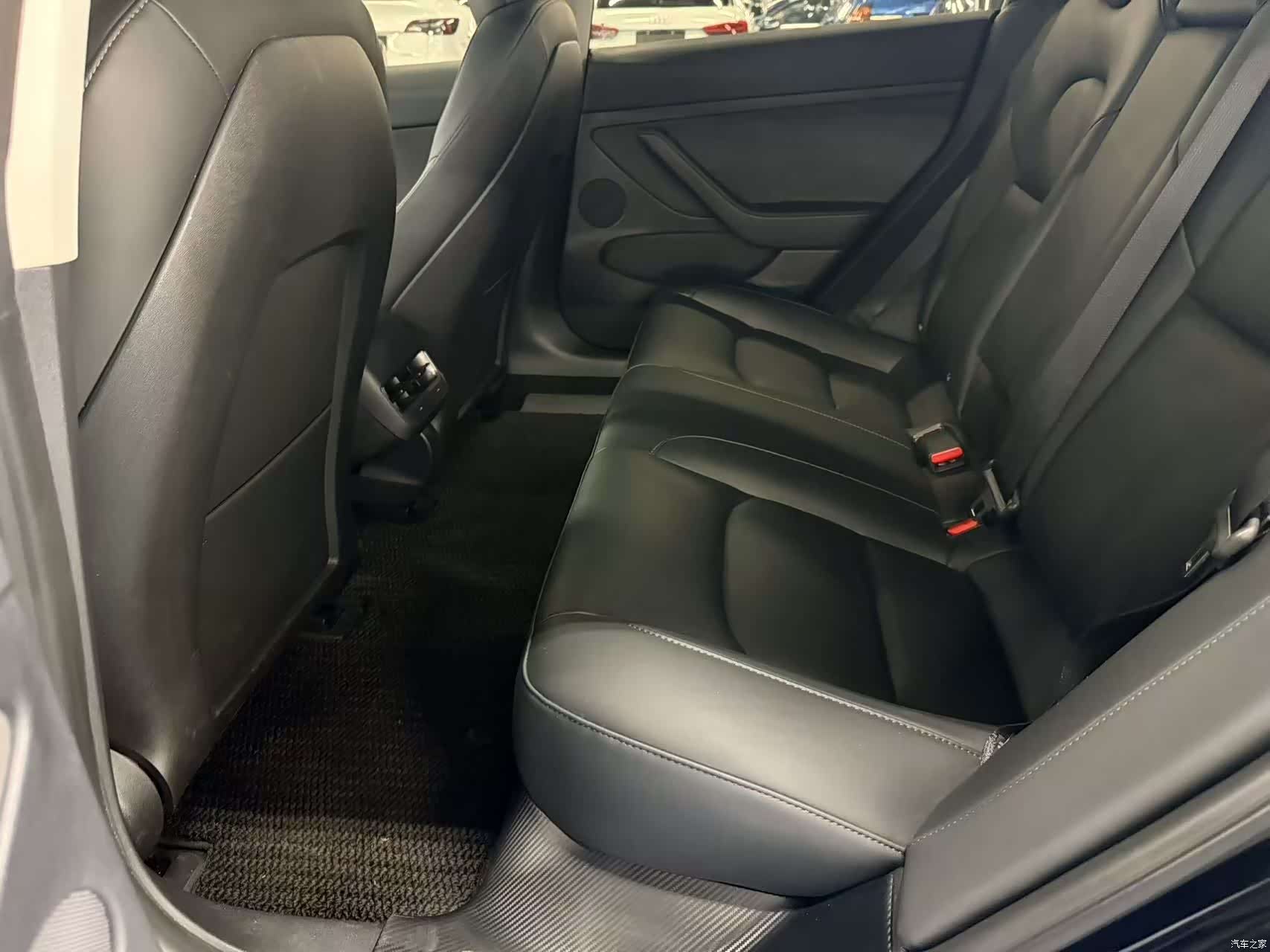 Tesla Model 3, 2022 18