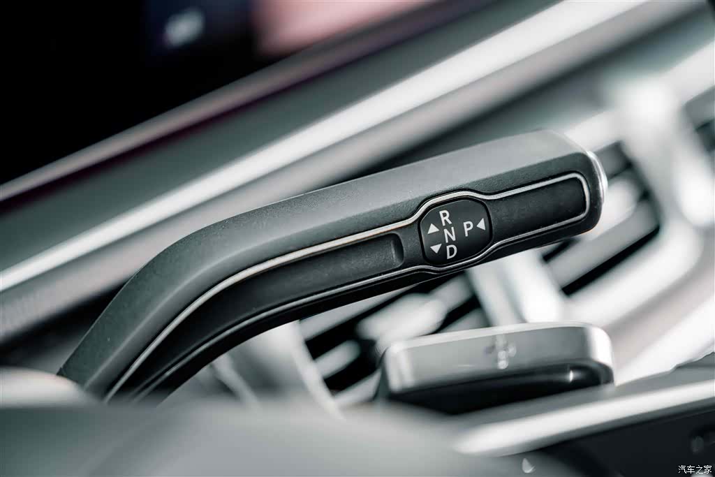 Mercedes-Benz GLE, 2023 20