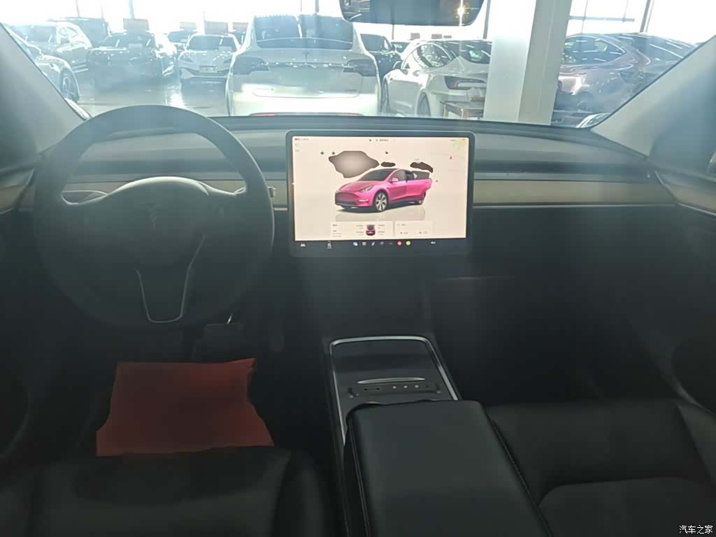 Tesla Model Y, 2023 10