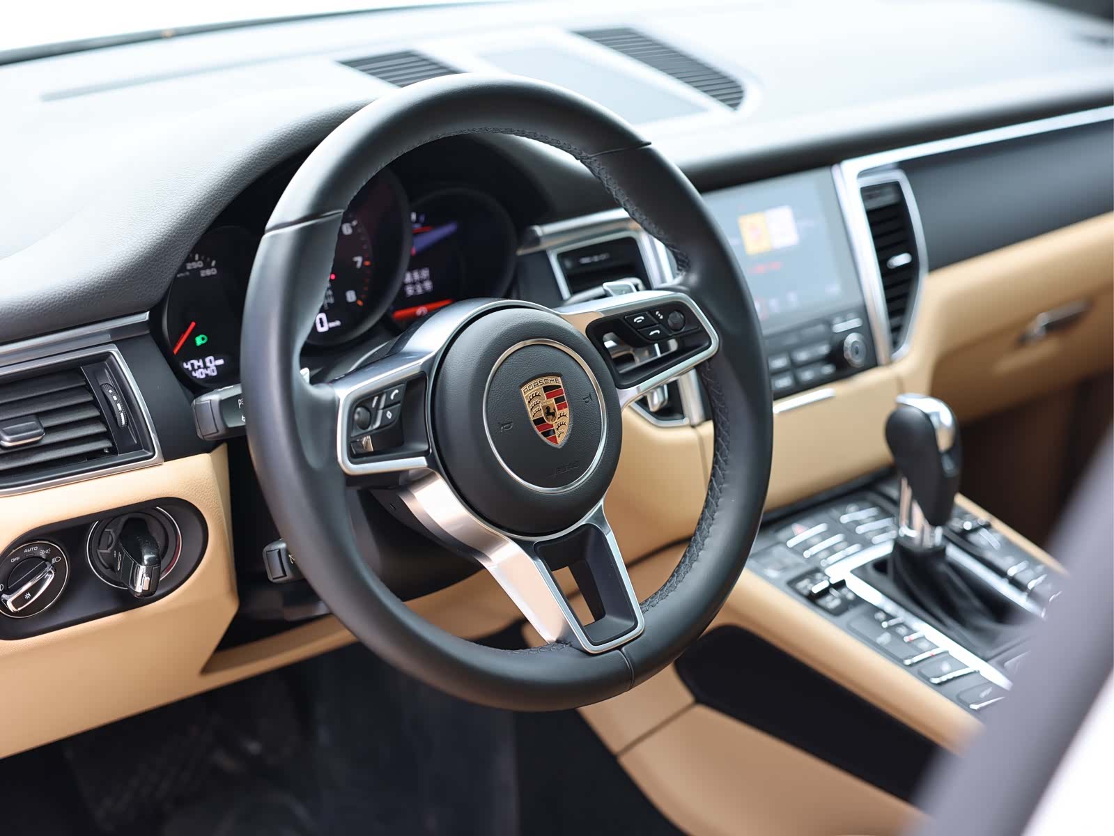 Porsche Macan, 2018 8