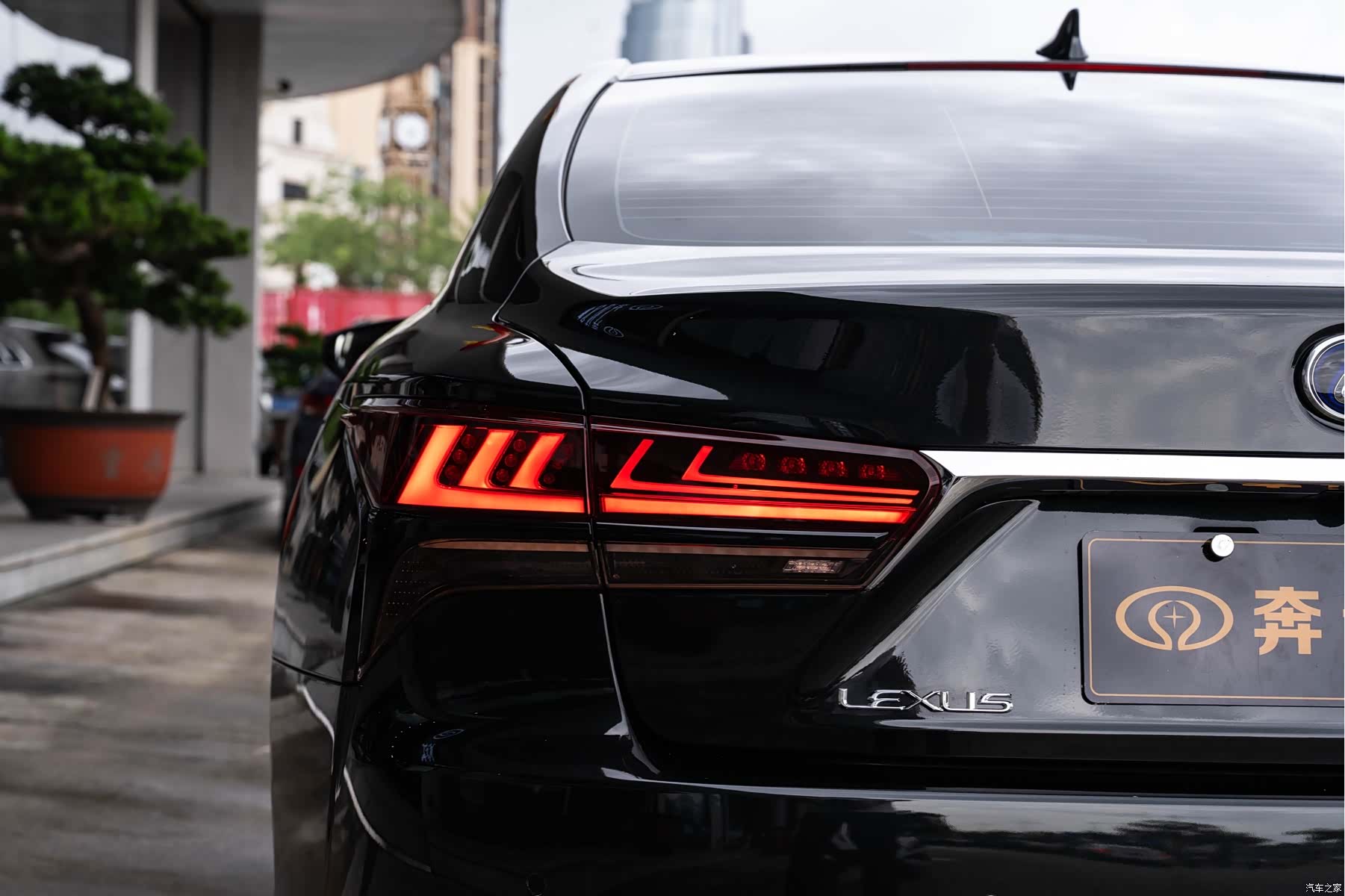 Lexus LS, 2021 7