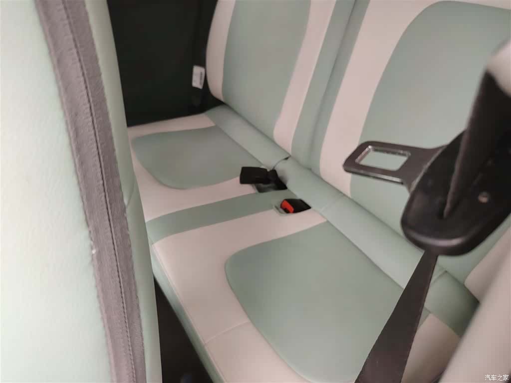 Wuling MINIEV, 2022 17