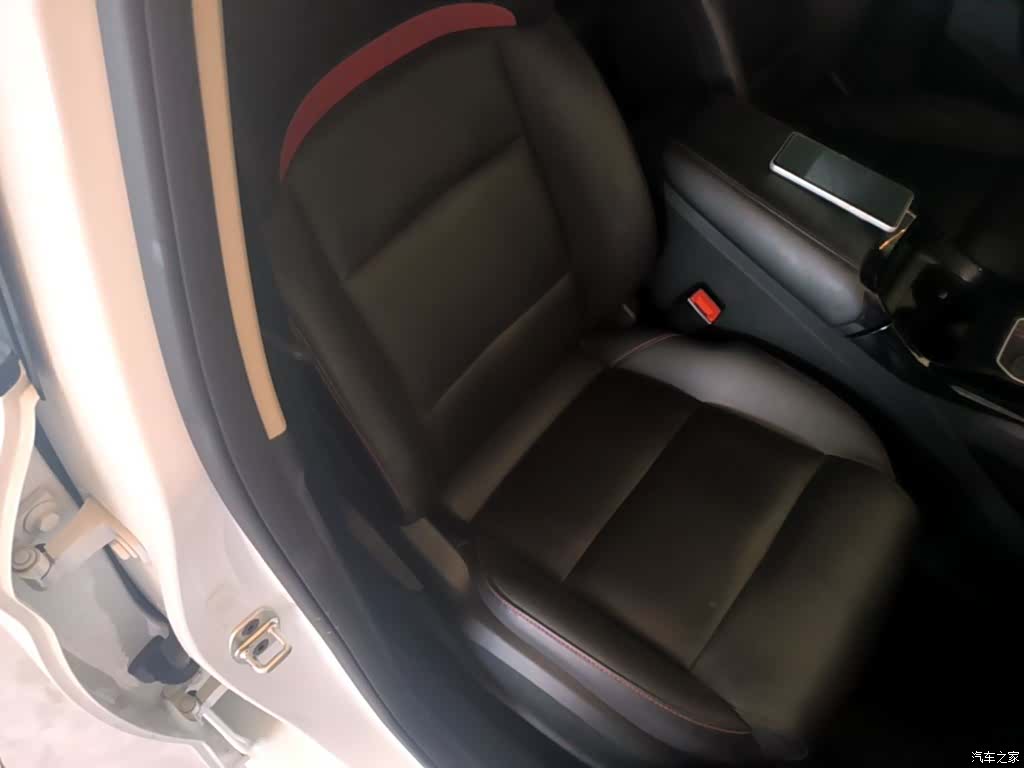 MG MG5, 2022 25