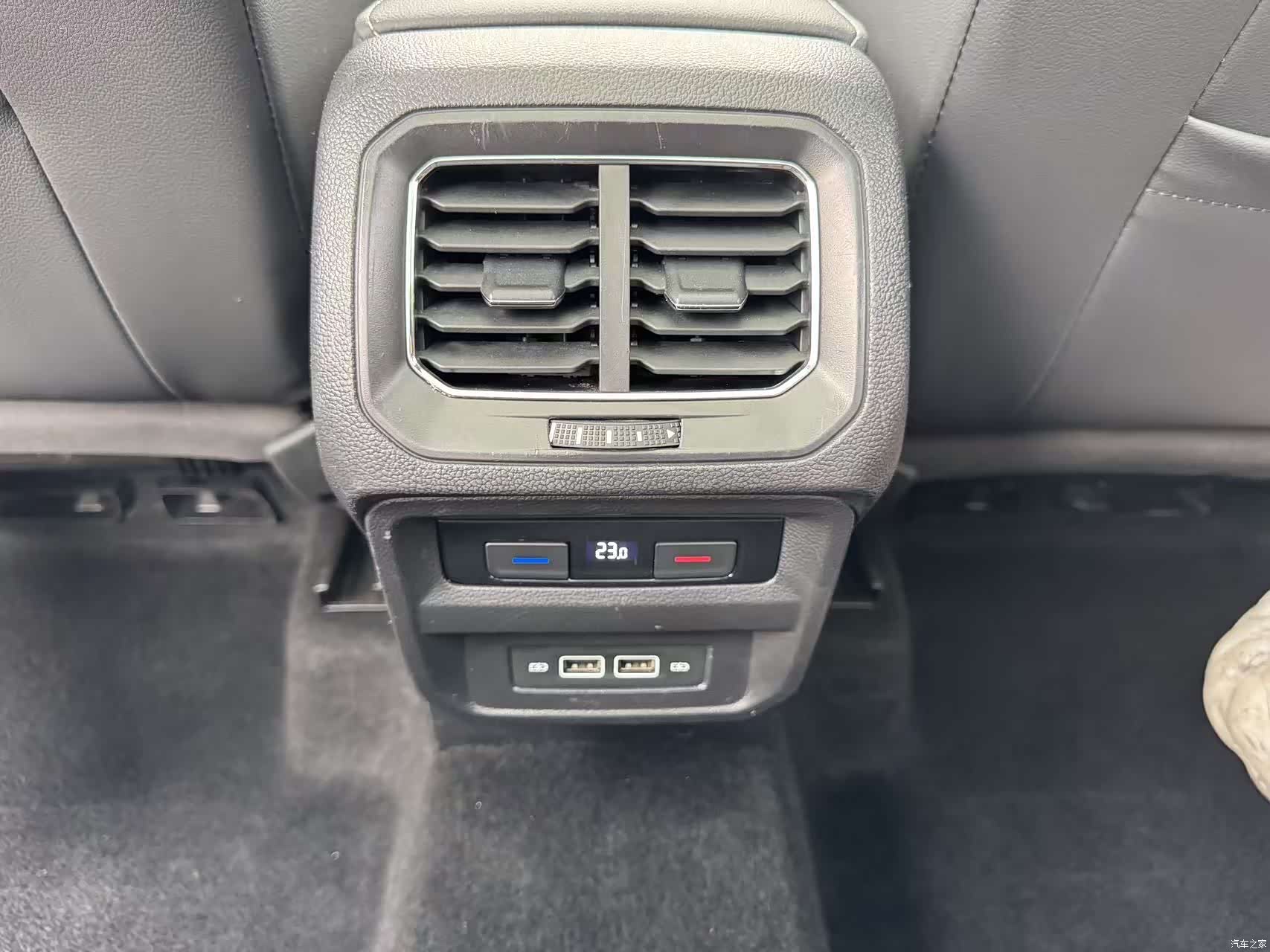Volkswagen Tiguan L, 2020 11