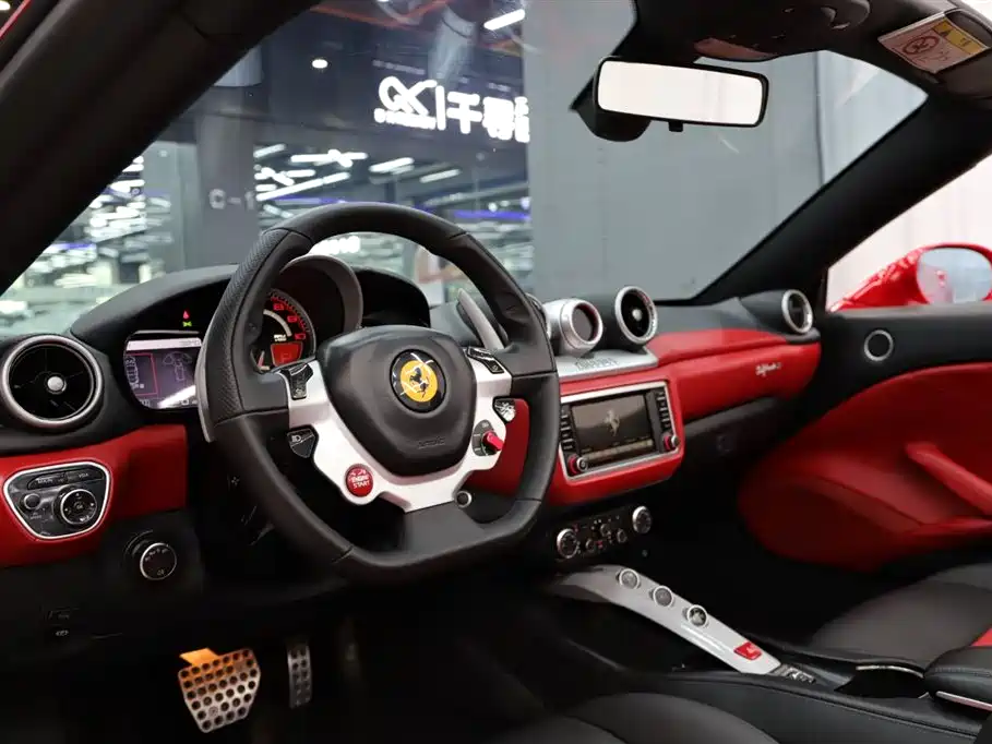 Ferrari California T