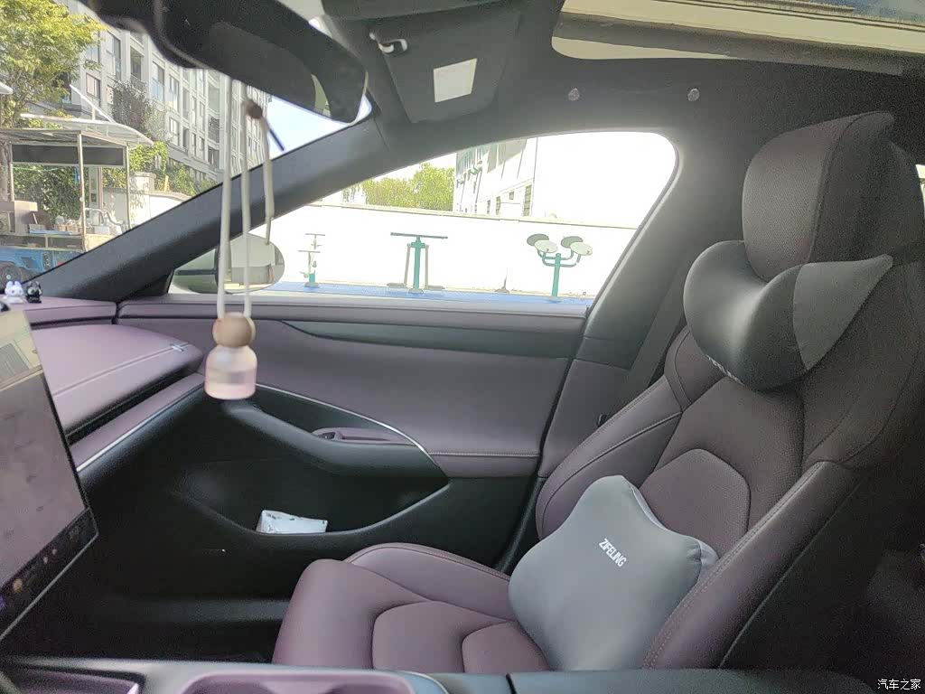 Xiaomi SU7, 2025 21