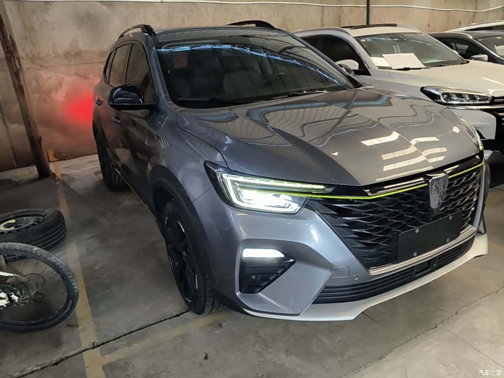 Roewe RX5, 2021 4