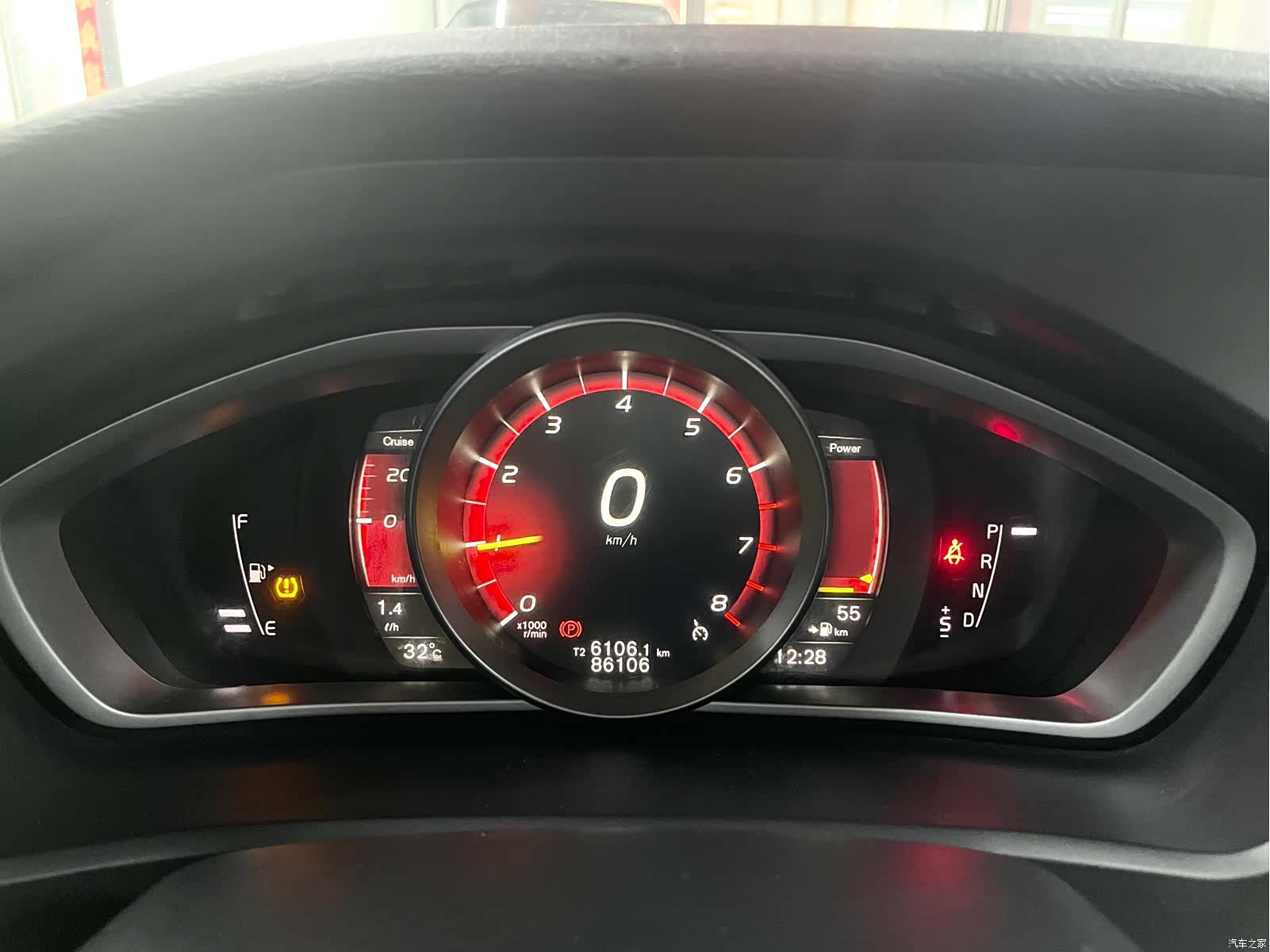 Volvo V40, 2018 10