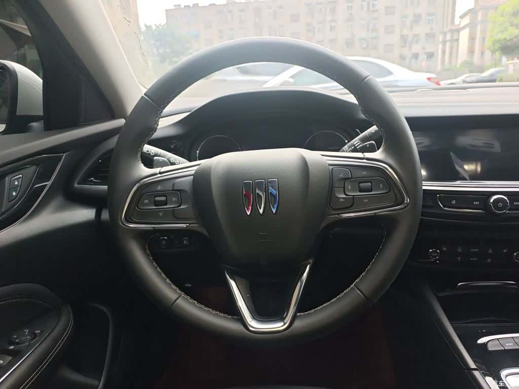 Buick Regal, 2025 6