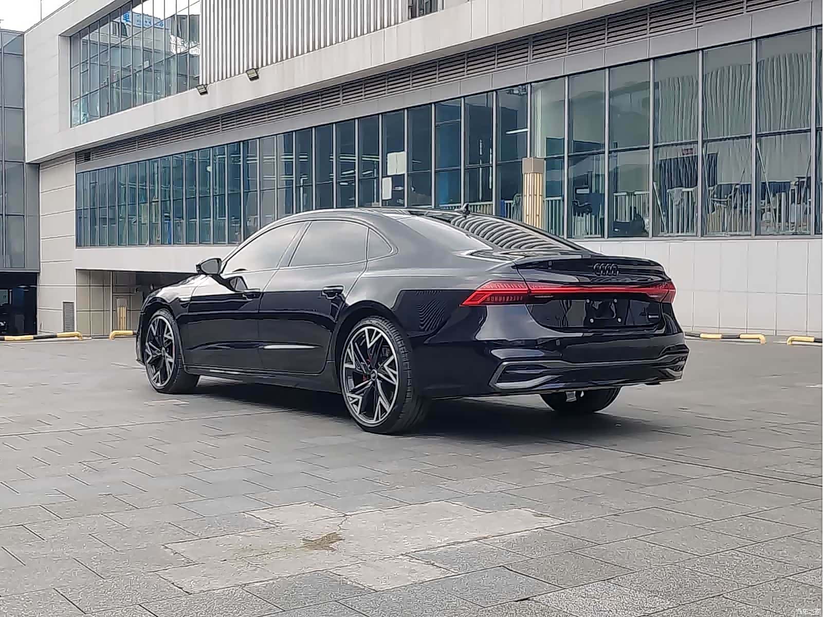 Audi A7L, 2025 15