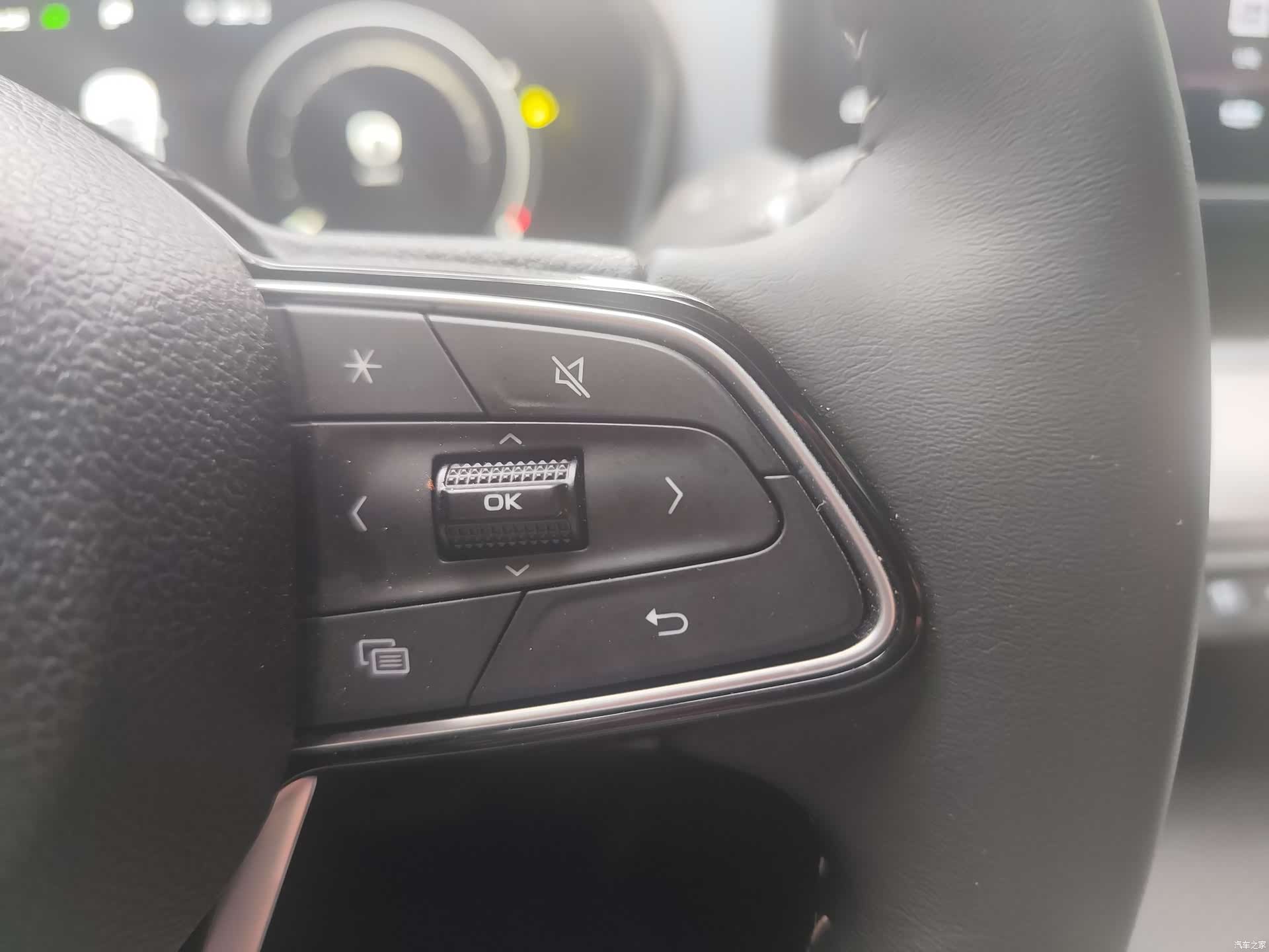 Geely Preface, 2022 14