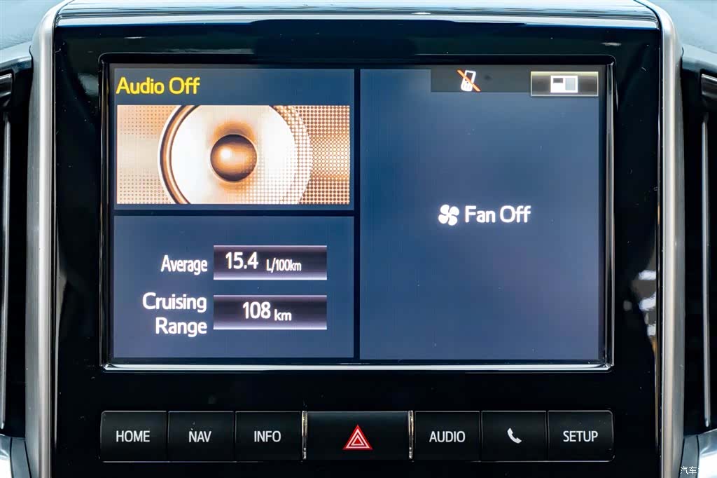 Toyota Land Cruiser, 2019 16