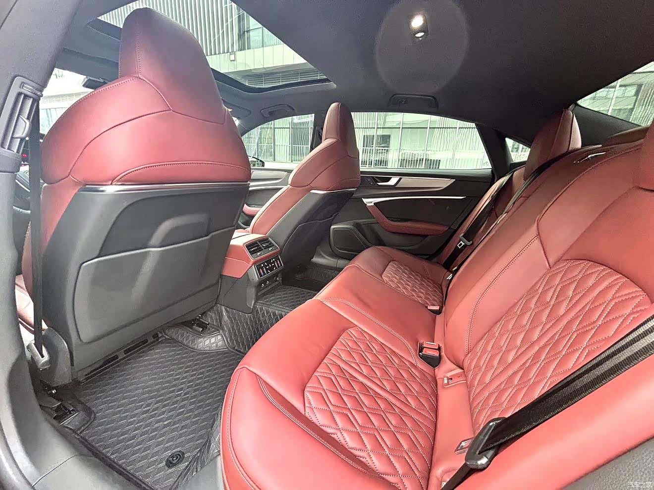 Audi A7L, 2025 6