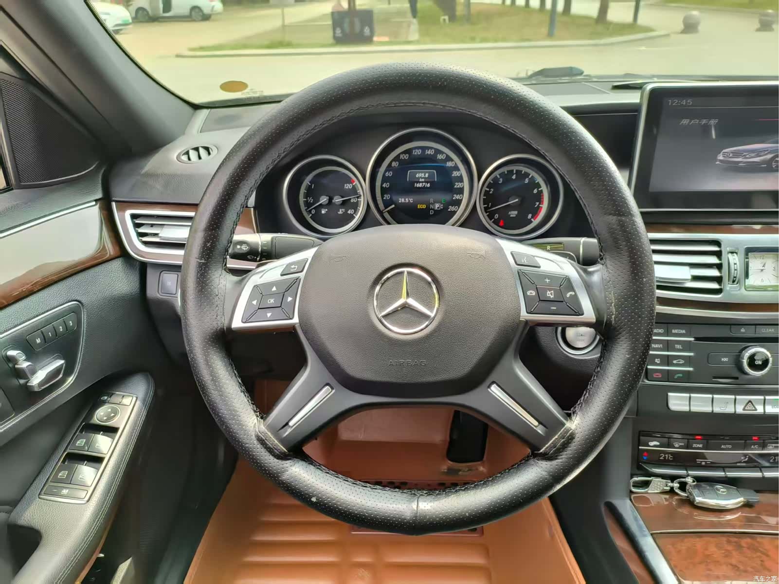 Mercedes-Benz E-Class, 2015 все фото