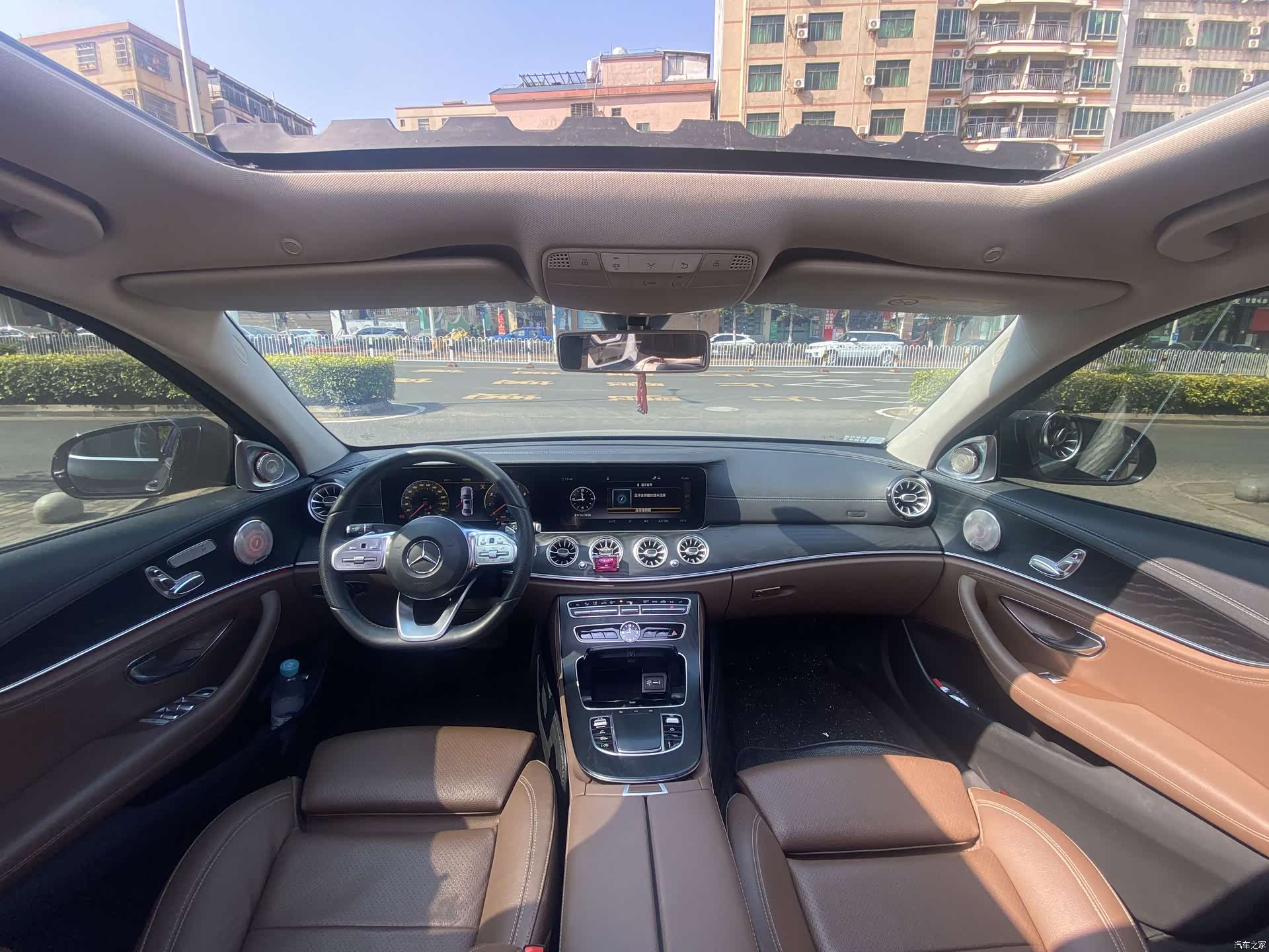Mercedes-Benz E-Class, 2019 13