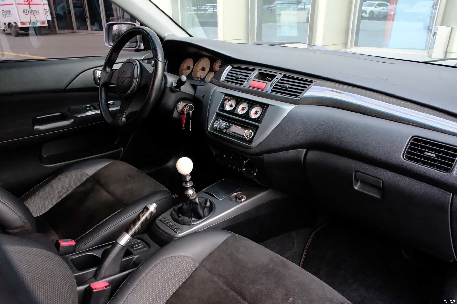 Mitsubishi LANCER, 2007 10