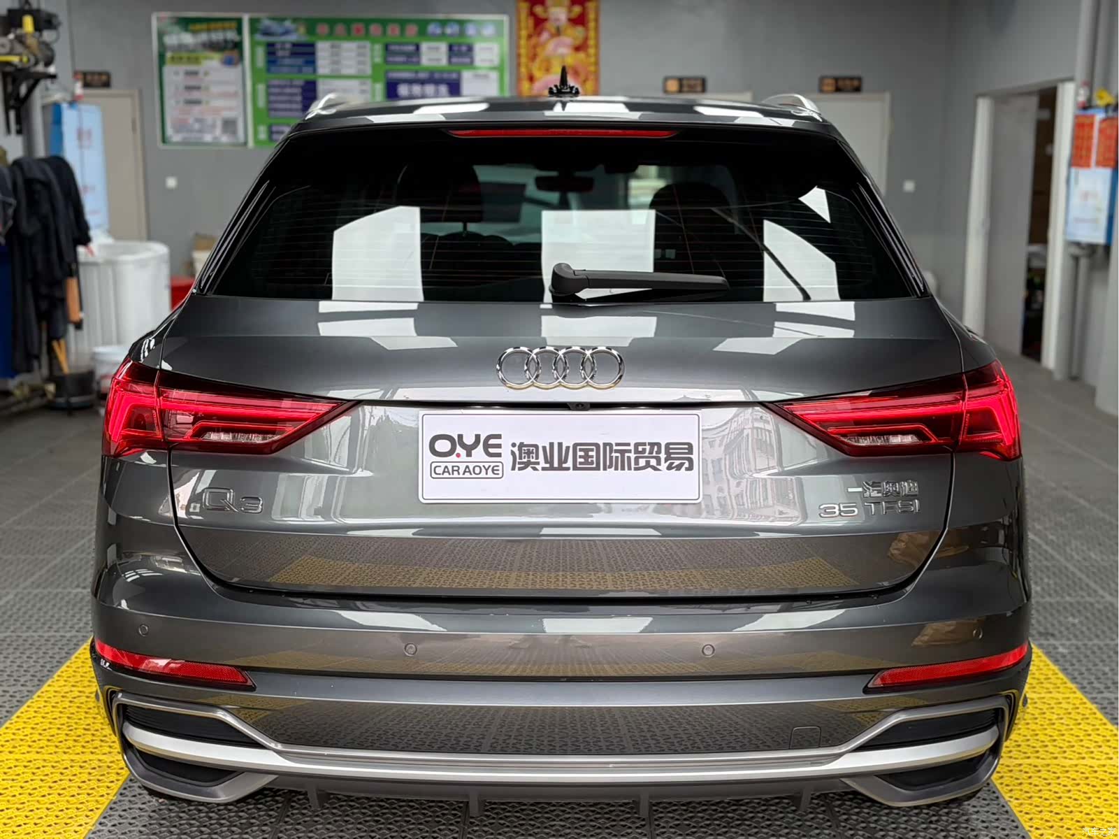 Audi Q3, 2022 все фото