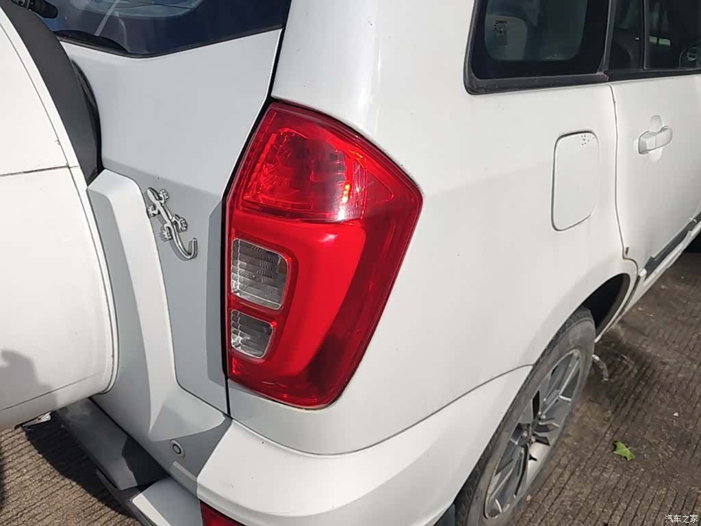 Chery 3, 2015 8