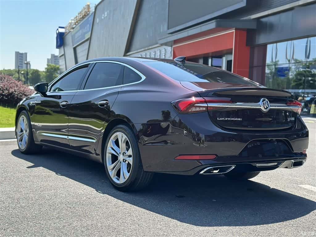 Buick LaCrosse, 2022 10