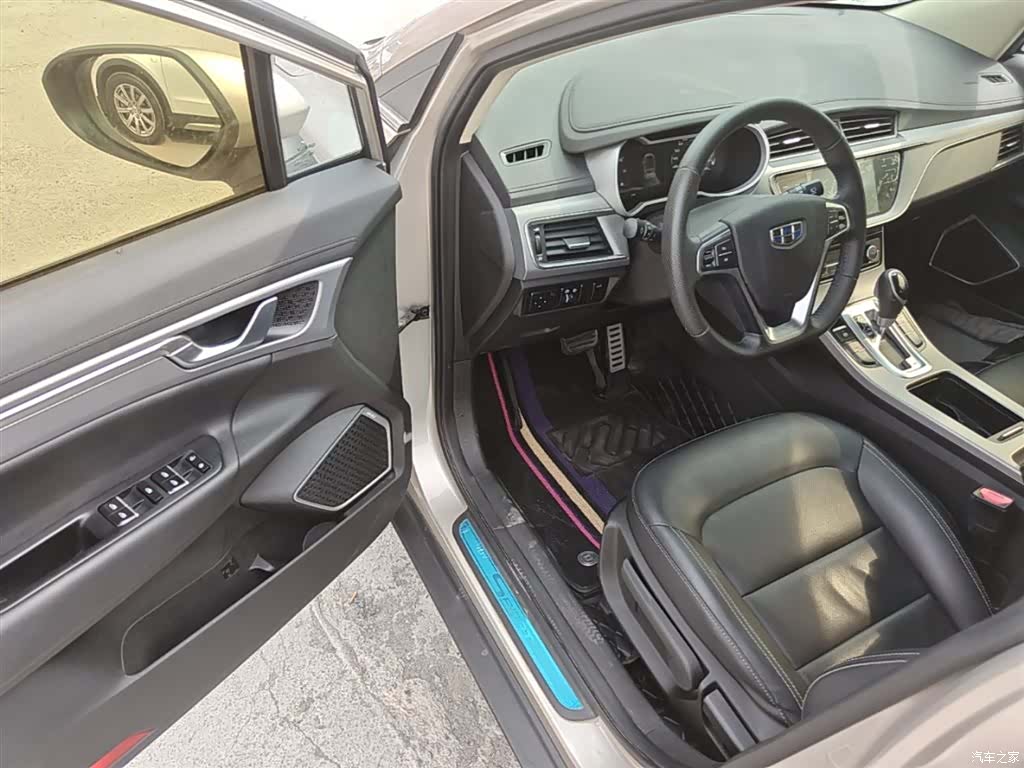 Geely Emgrand, 2018 16