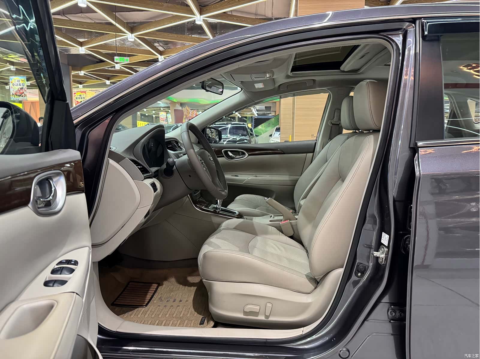 Nissan Sylphy, 2012 6