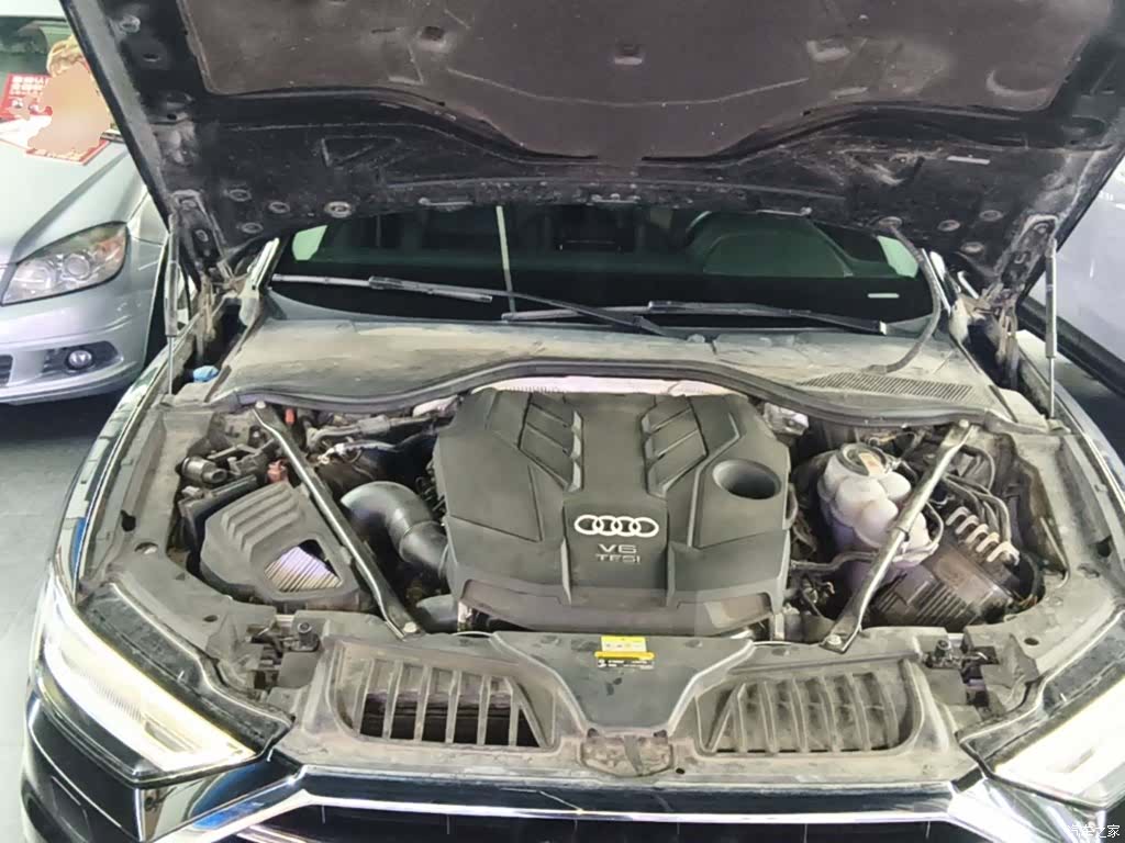 Audi A8L, 2022 20
