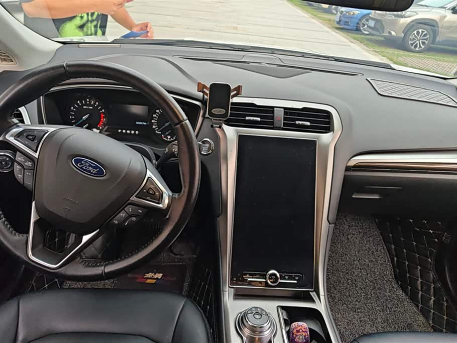Ford Mondeo Ford Mondeo
