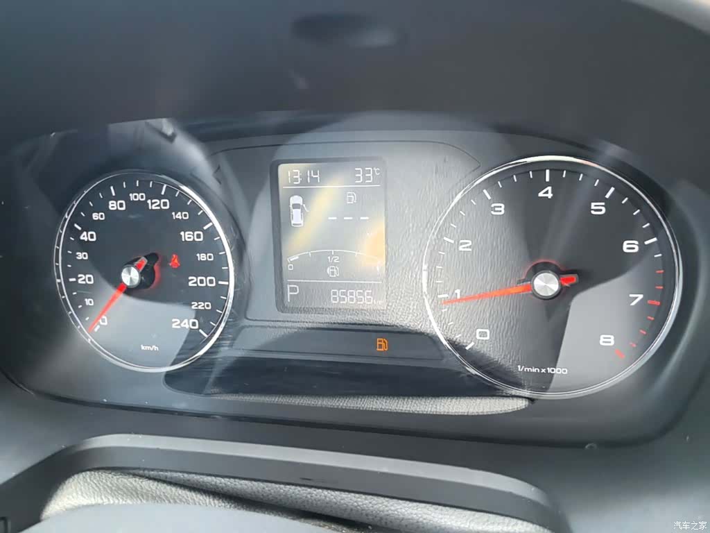 Roewe RX5, 2016 12