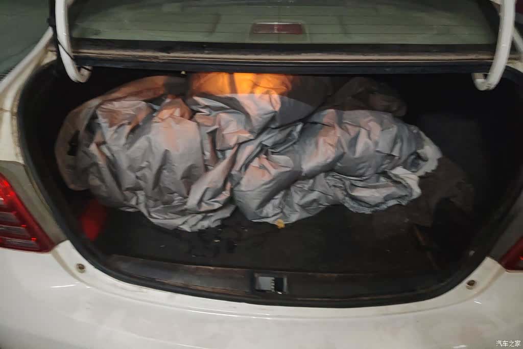 Toyota GL-i, 2012 4