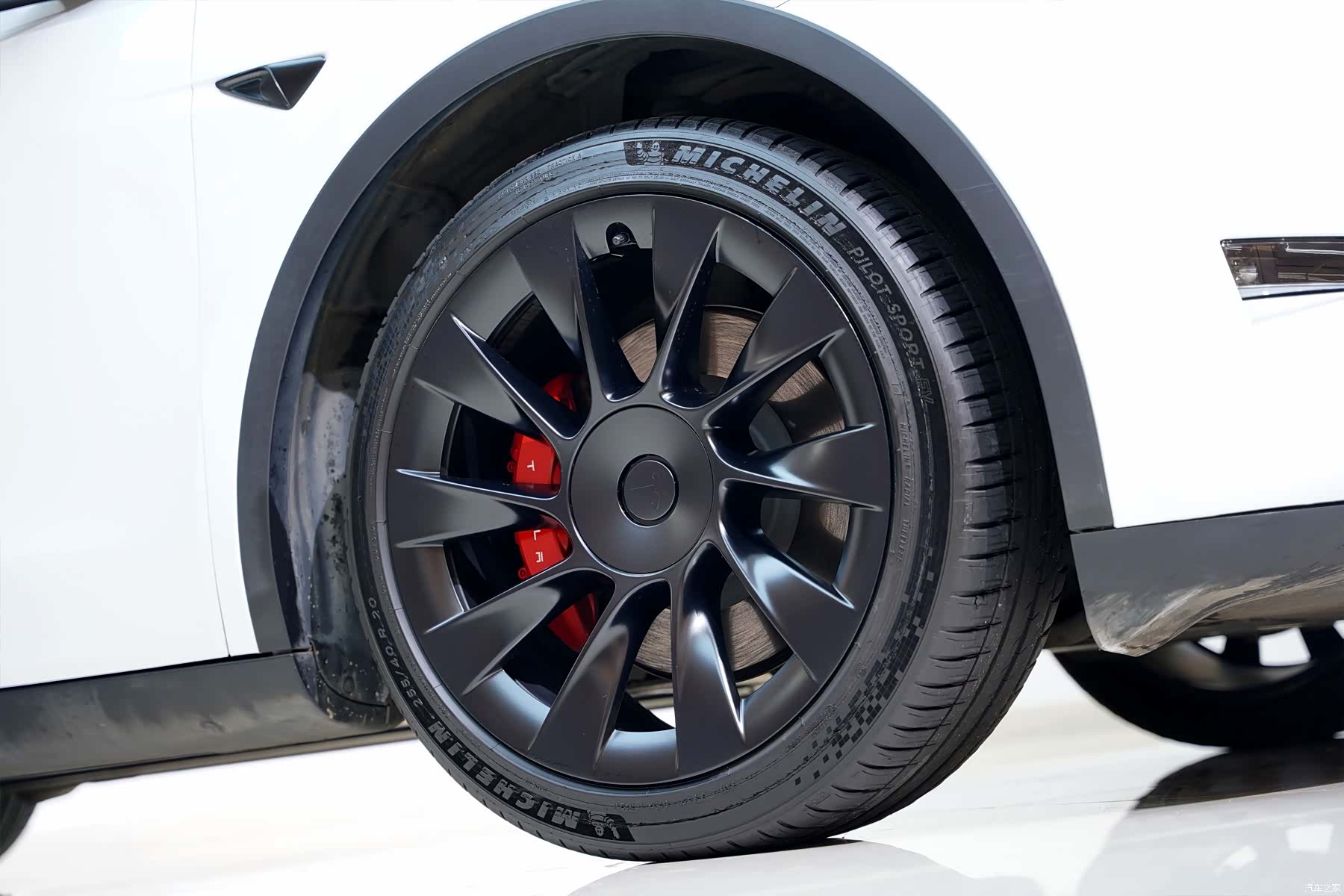 Tesla Model Y, 2021 9