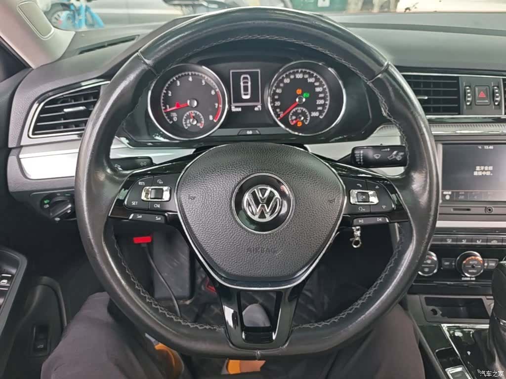 Volkswagen Lamando, 2017 11