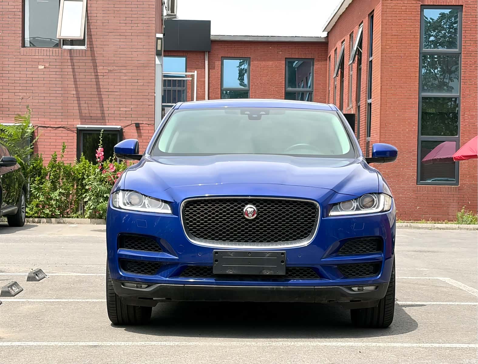 Jaguar F-PACE, 2018 3