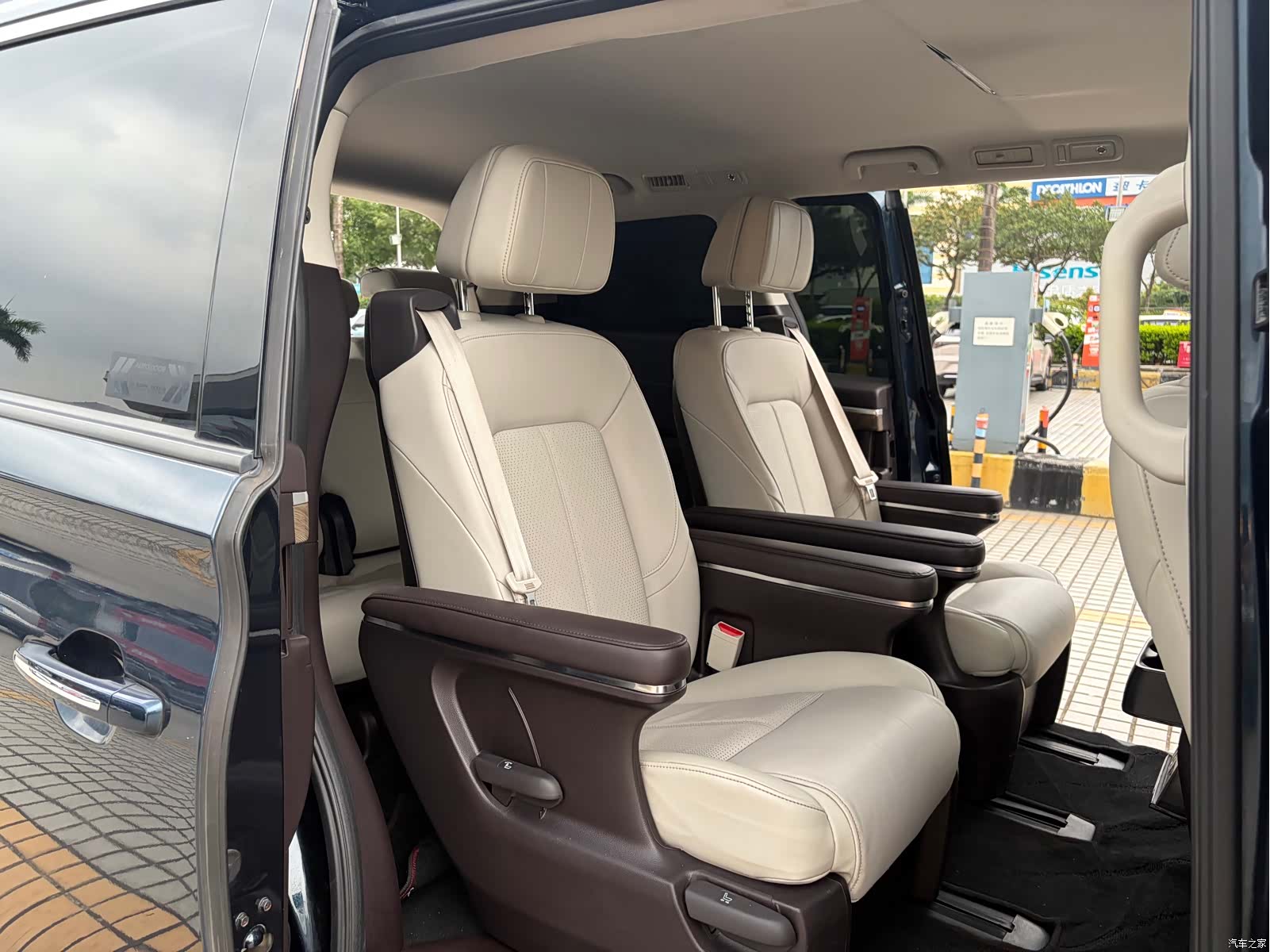 Trumpchi M8, 2021 15