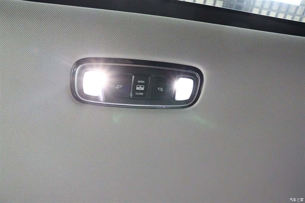 Hyundai Custo, 2023 13