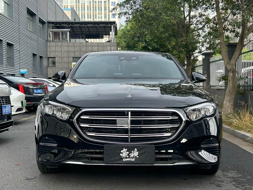 Mercedes-Benz E-class Mercedes-Benz E-class