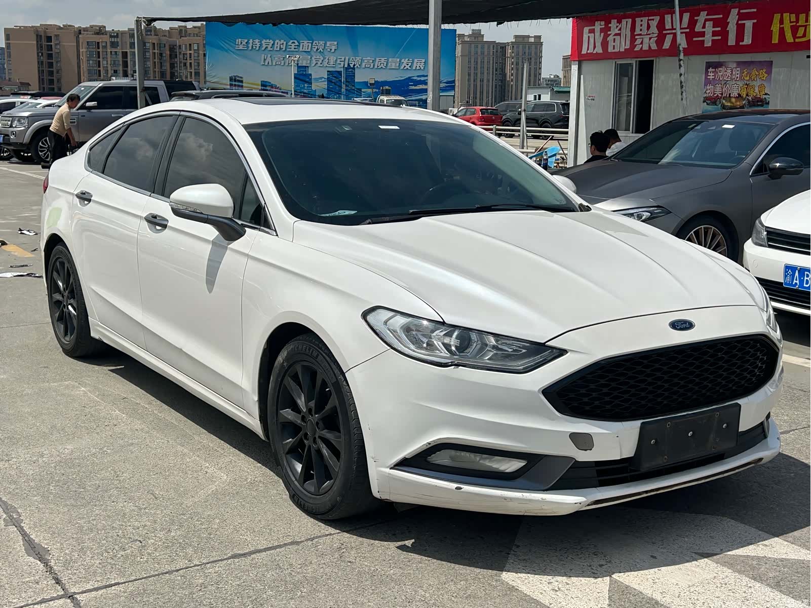 Ford Mondeo, 2018 3